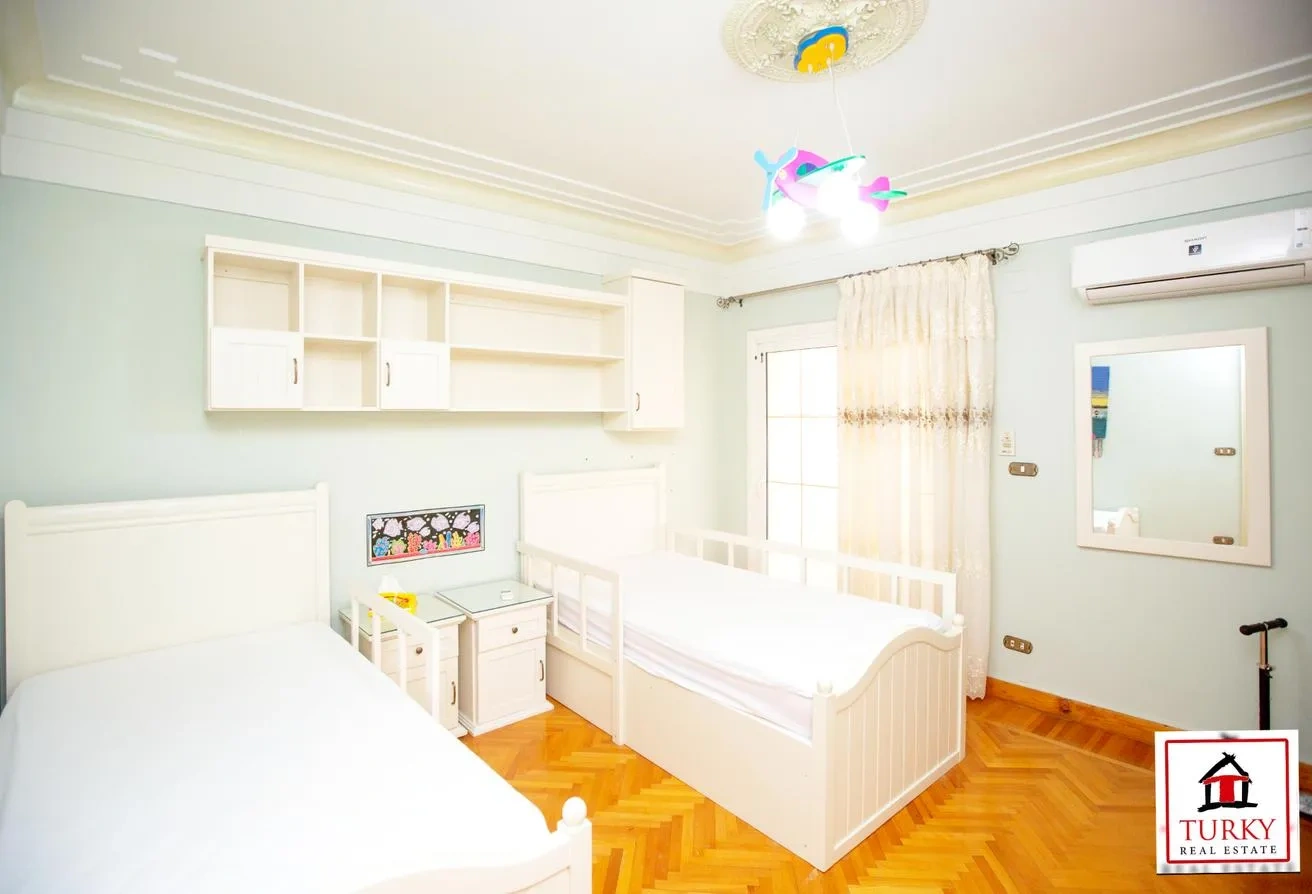 شقة فسيحة بمساحة 225 م² في الإسكندرية، مصر