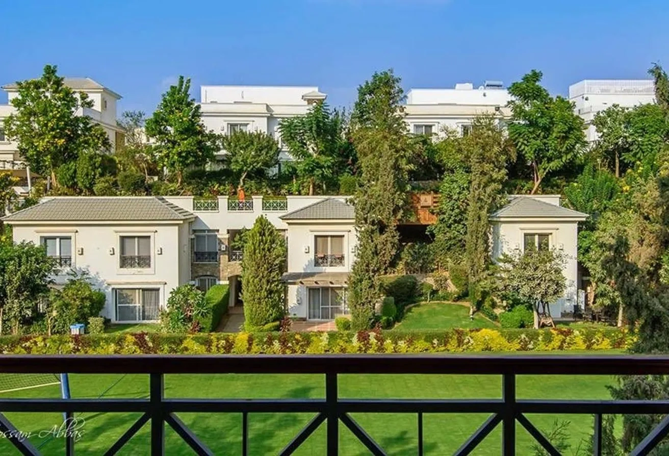 فيلا رائعة مكونة من 5 غرف نوم في الجيزة، مصر