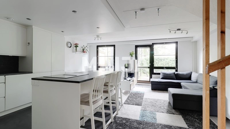 हेलसिंकी, फ़िनलैंड में आरामदेह 4+1 घर