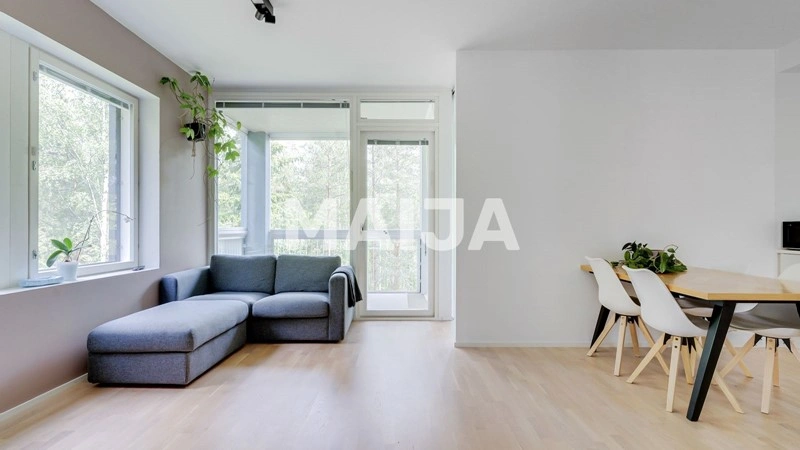 Espoo, Finland में 52 m2 का आरामदायक अपार्टमेंट