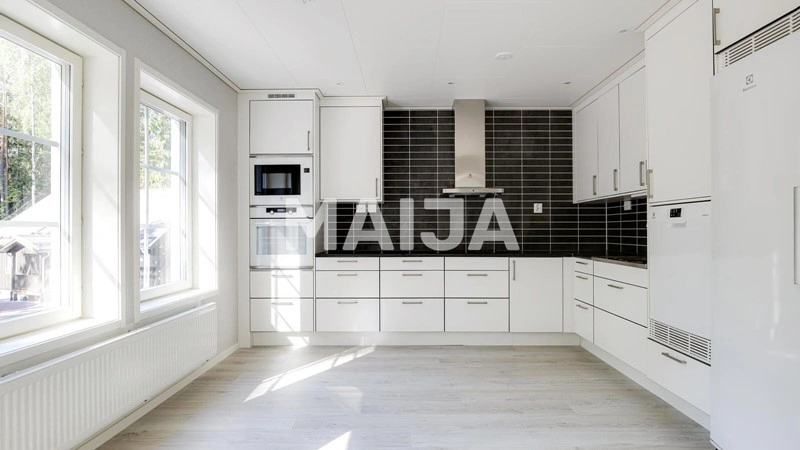 आरामदायक 3+1 घर, एस्पू, फिनलैंड में