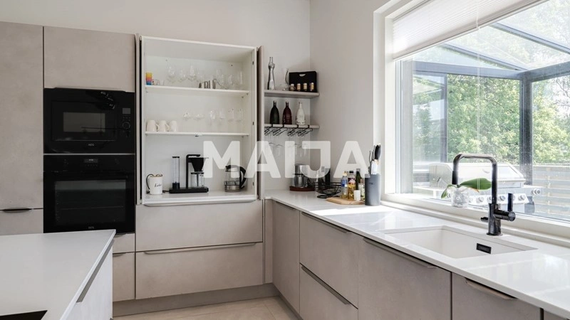 芬兰万塔 3+1 温馨住宅