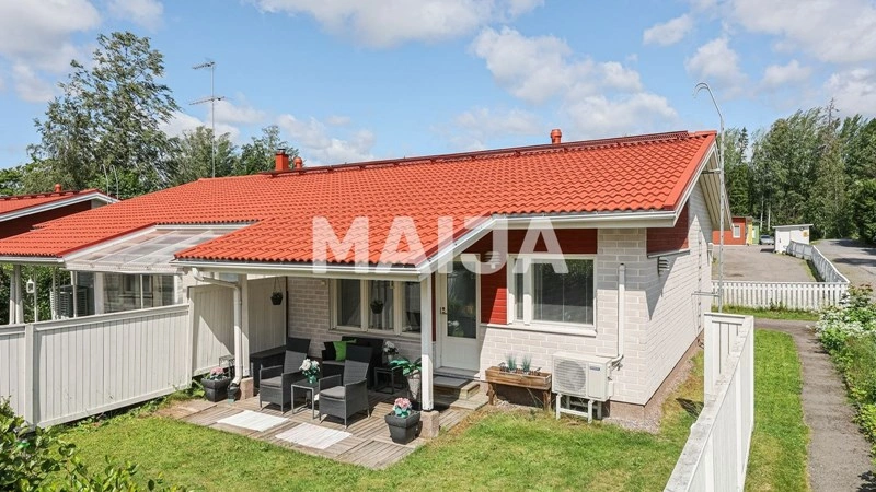 芬兰万塔 · 阳光充足的2+1住宅