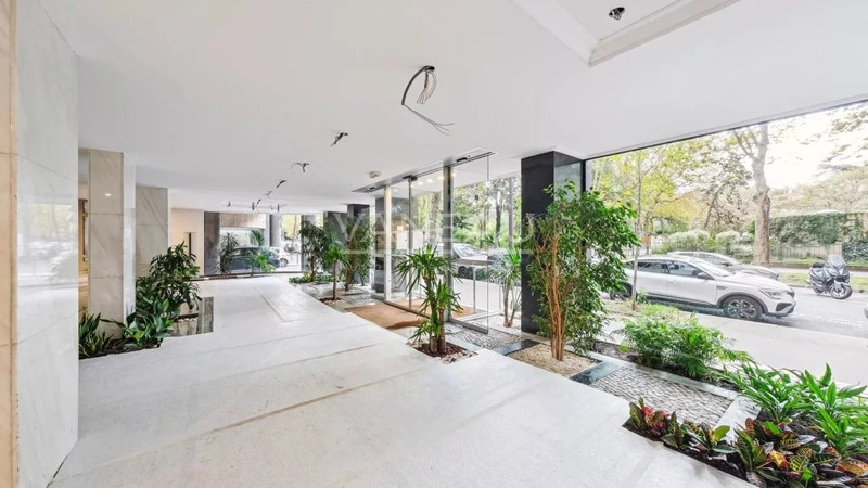 Familienfreundliche Wohnung 0+1 in Paris, Frankreich