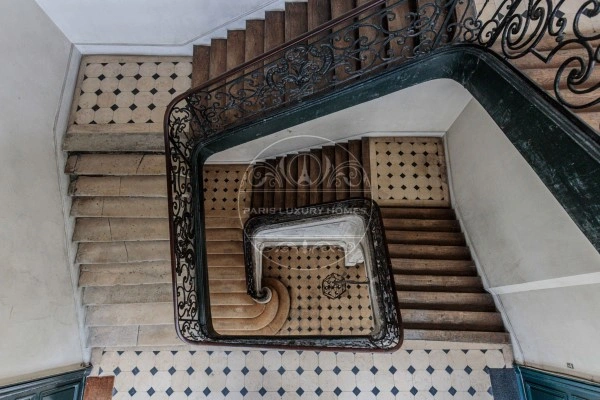 法国巴黎 适合家庭的 3+1 公寓