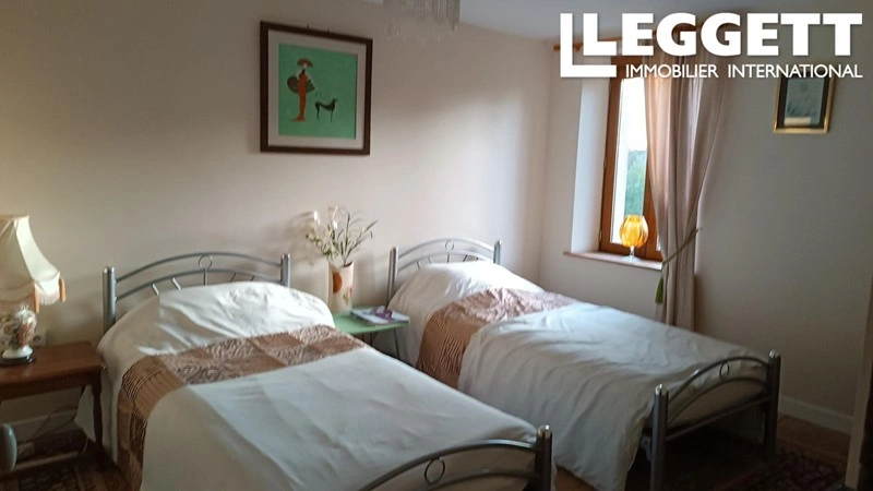 नूवेल-एक्विटेन, फ़्रांस में शांत 2+1 घर