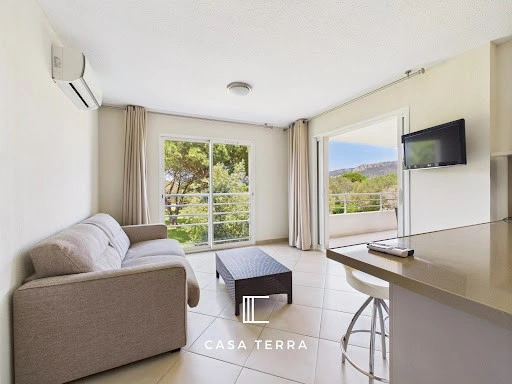 कोर्सिका, फ्रांस में 63 म² का आरामदायक अपार्टमेंट