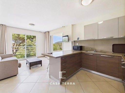 कोर्सिका, फ्रांस में 63 म² का आरामदायक अपार्टमेंट