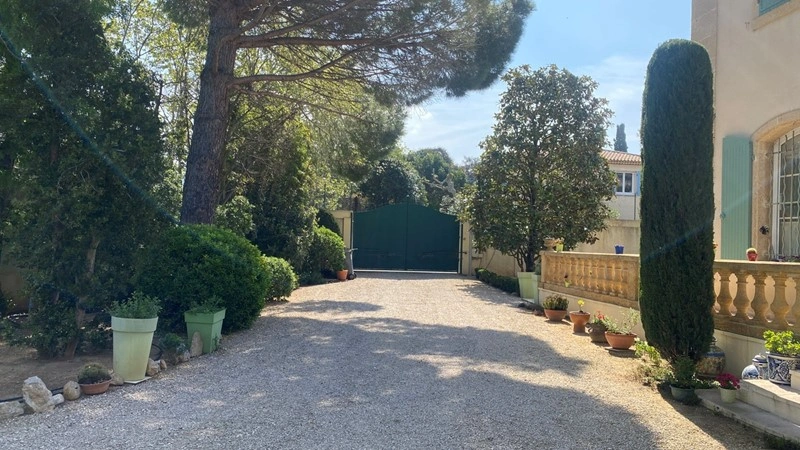 法国马赛 宽敞 4+1 户型住宅