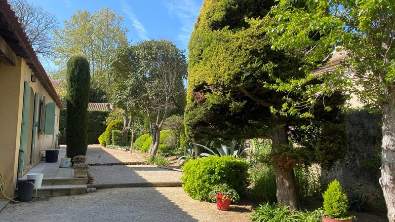 法国马赛 宽敞 4+1 户型住宅