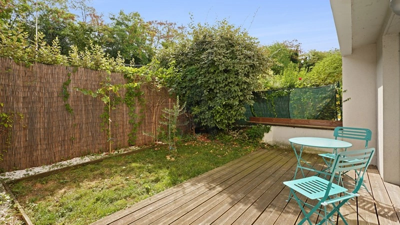 ल्यों, फ्रांस में धूप-भरा 2+1 अपार्टमेंट