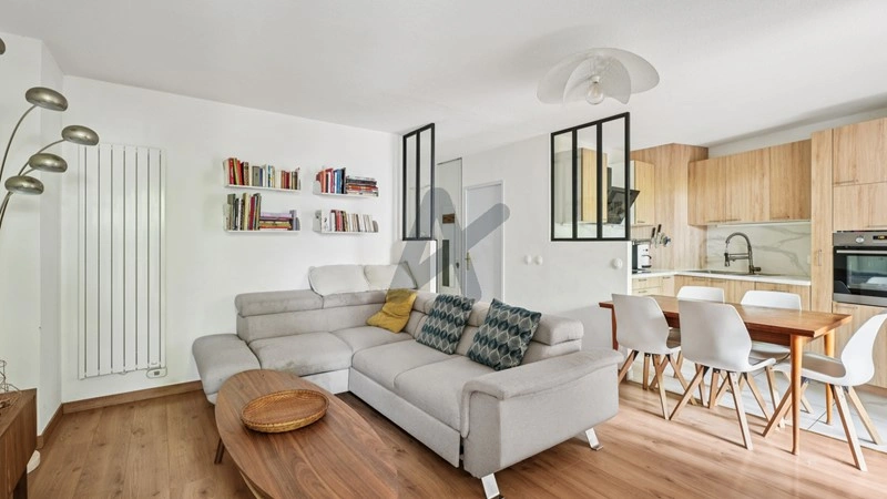 ल्यों, फ्रांस में धूप-भरा 2+1 अपार्टमेंट