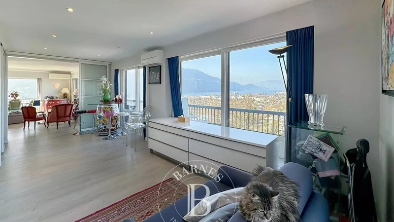 Auvergne-Rhone-Alpes, France में 3+1 आरामदायक अपार्टमेंट