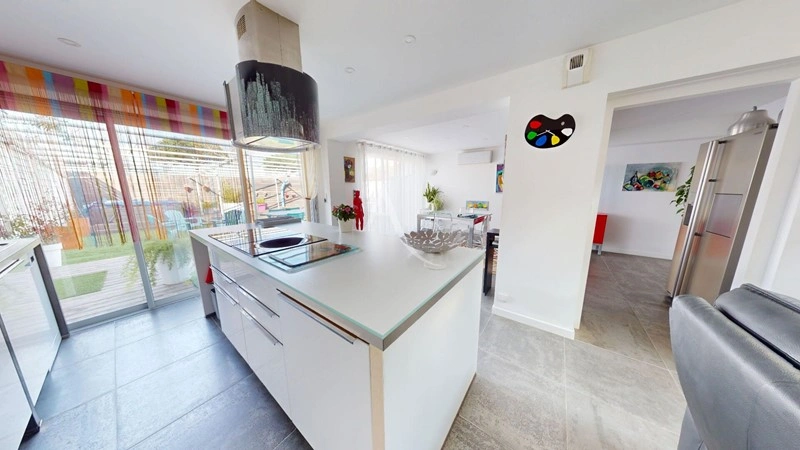 ओस्सितानिया, फ्रांस में 161 वर्ग मीटर का सुंदर घर