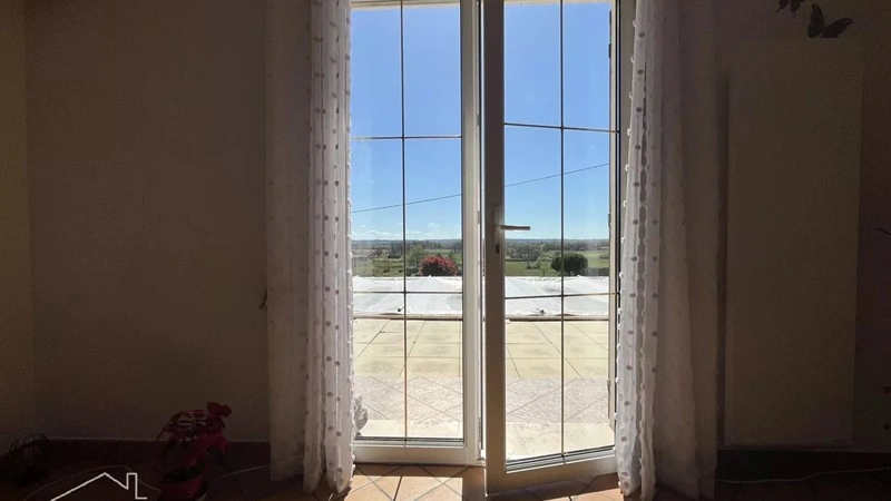 नौवेल-अकीटेन, फ्रांस में 140 म2 का आरामदायक घर