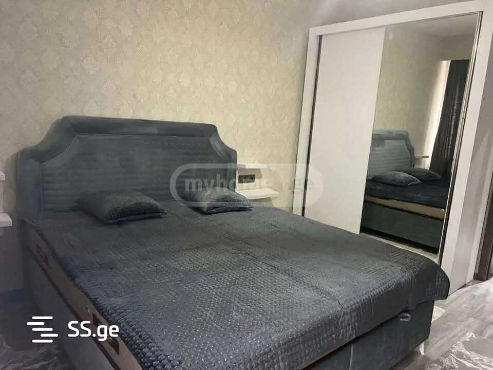 库塔伊西(格鲁吉亚)现代公寓,127 m2