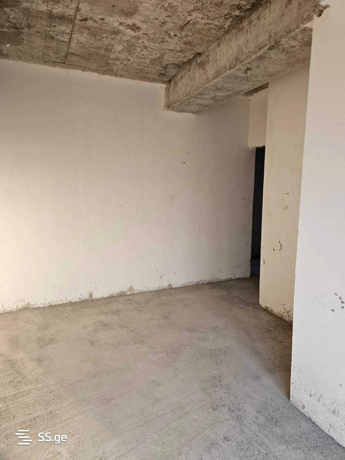 格鲁吉亚库塔伊西 202 m² 宽敞公寓