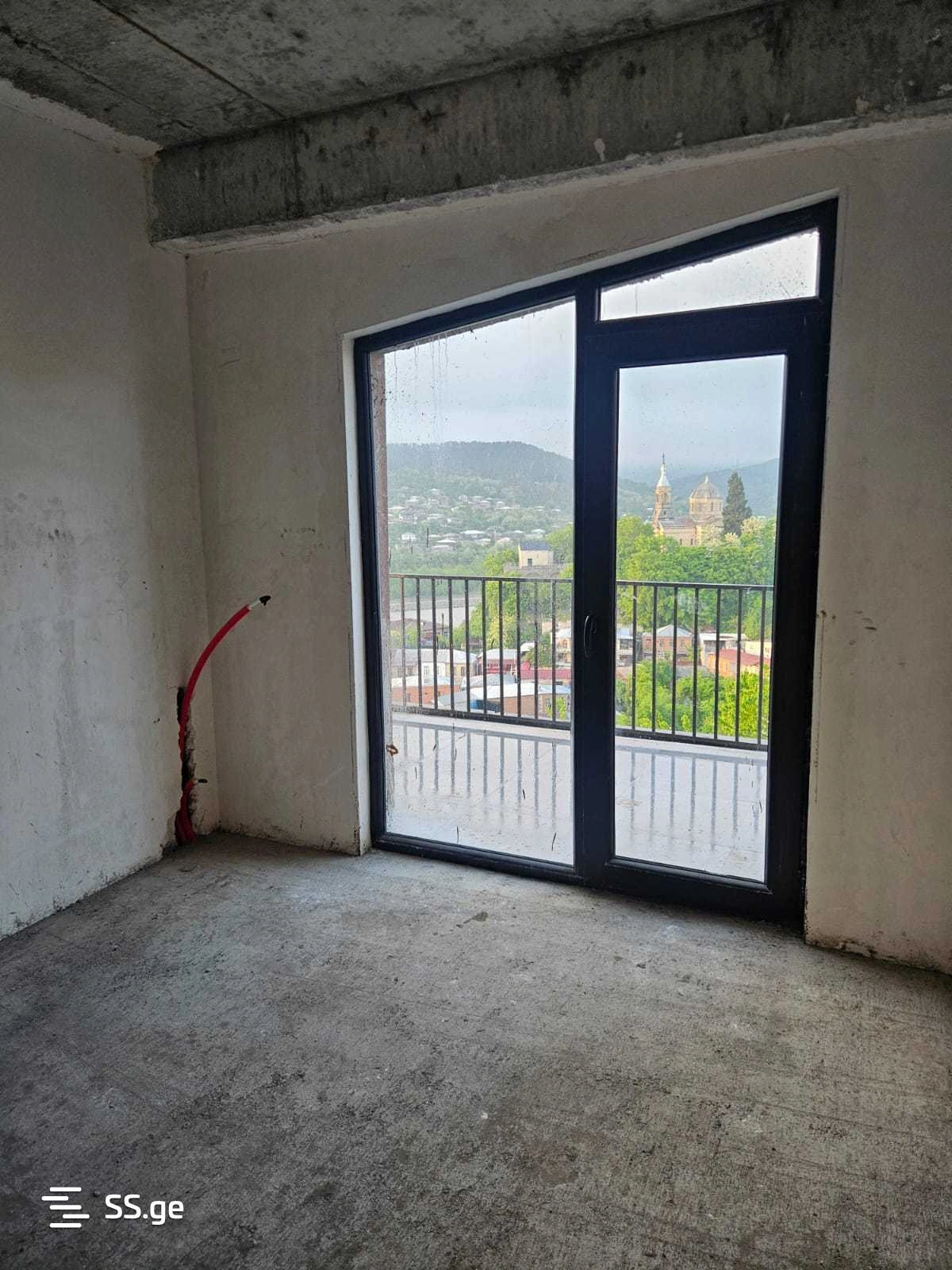 格鲁吉亚库塔伊西 202 m² 宽敞公寓