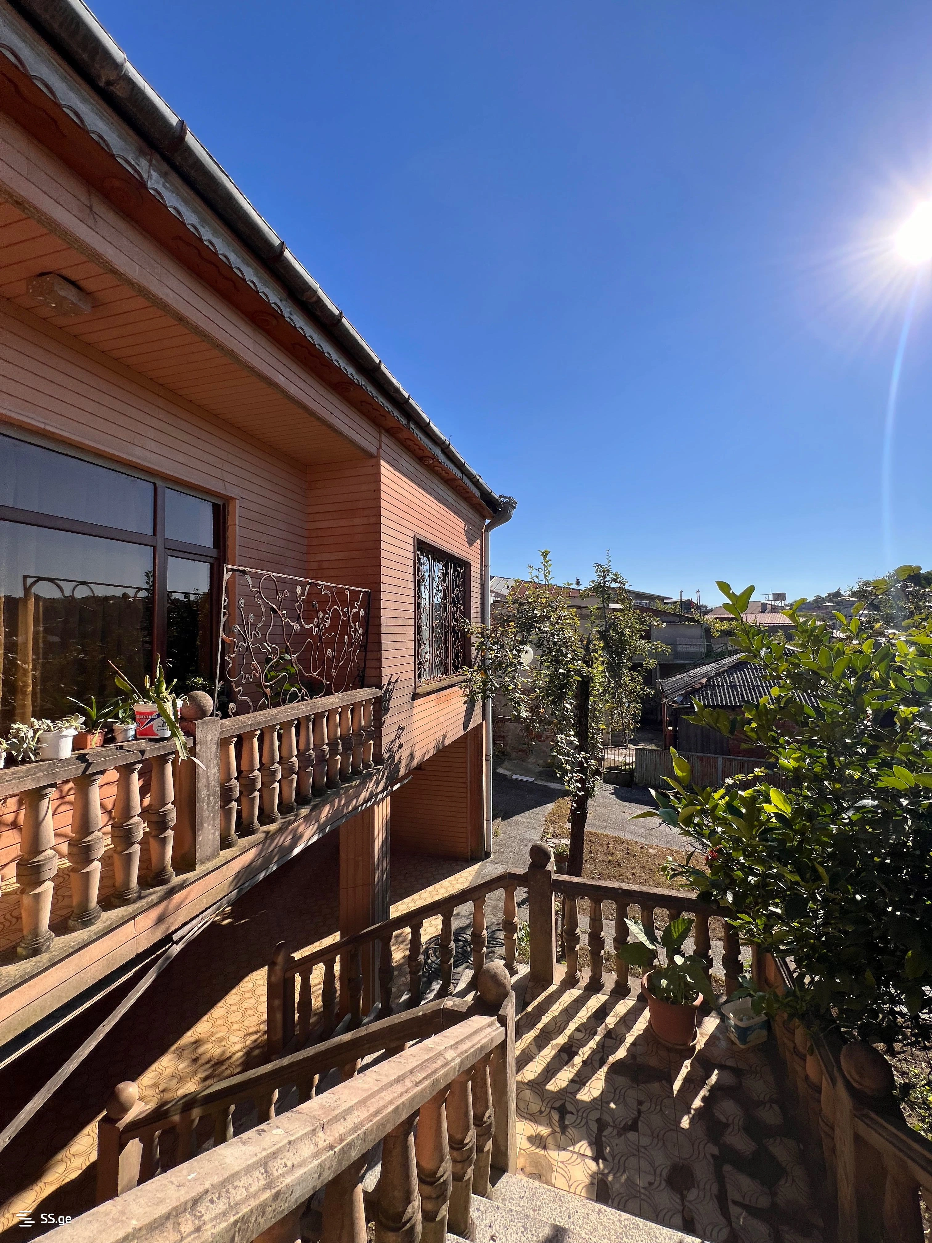 格鲁吉亚库塔伊西 337 平方米宽敞住宅