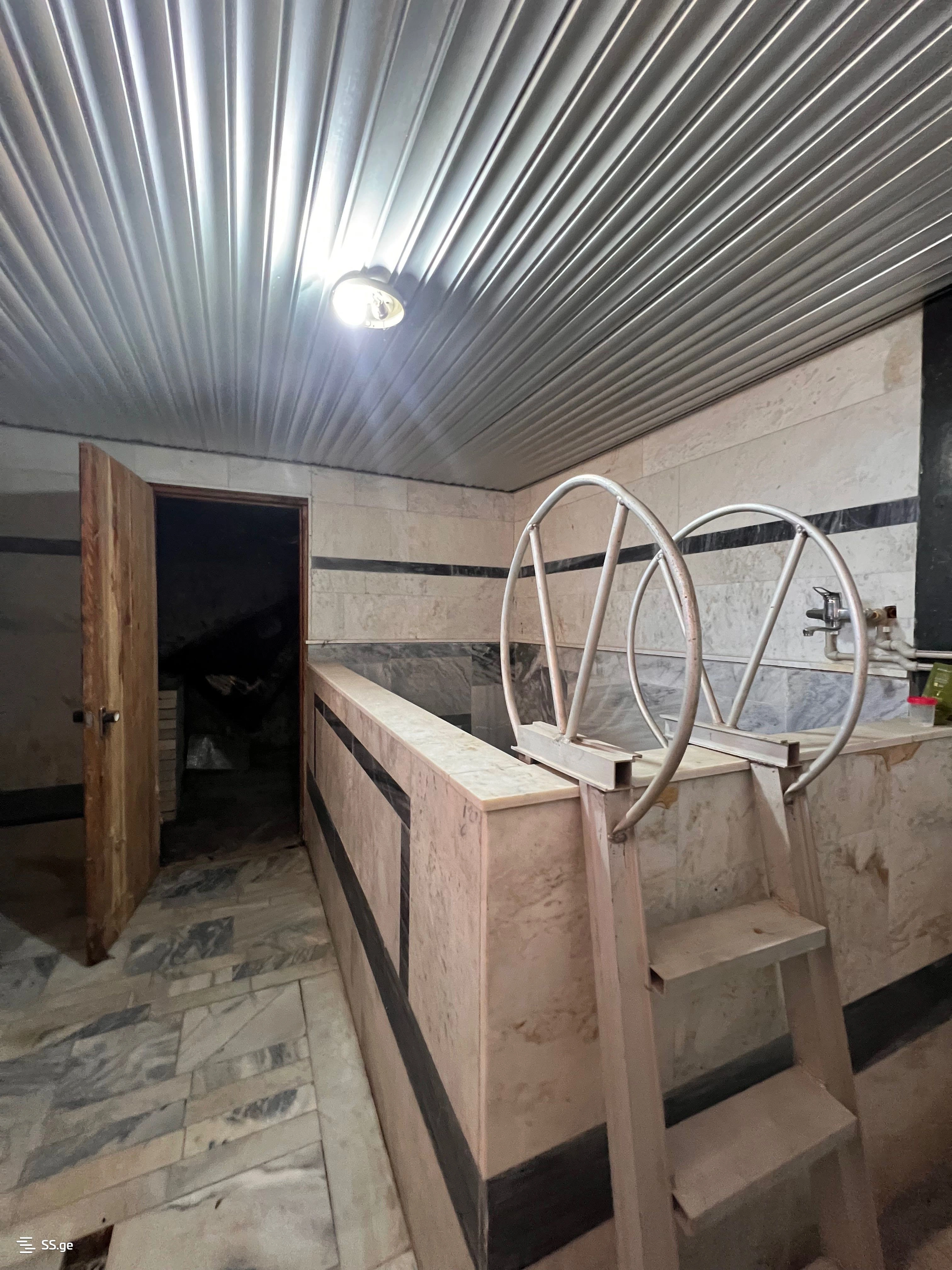 خانهٔ جادار 3 خوابه در کوتایسی، گرجستان