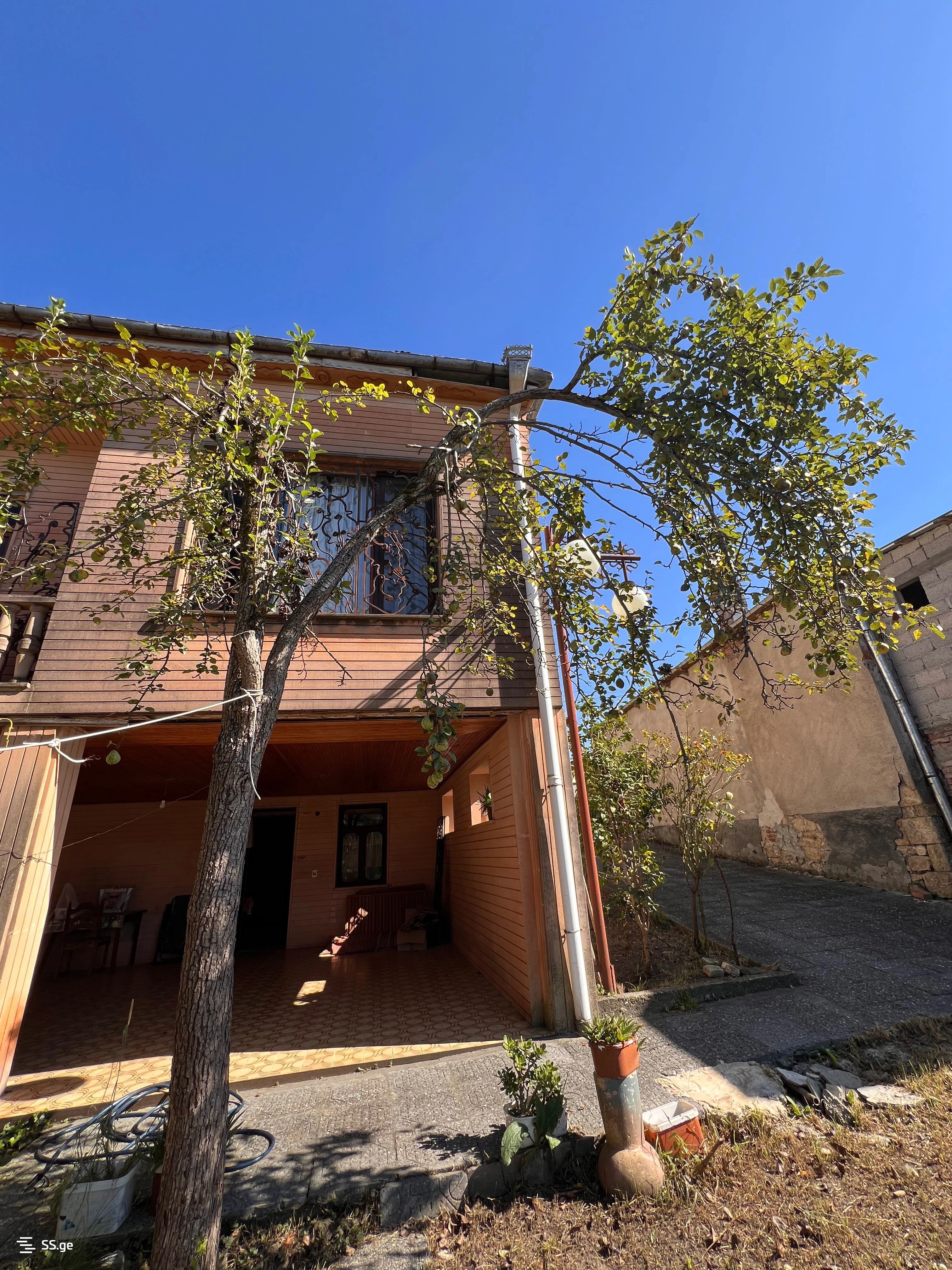 خانهٔ جادار 3 خوابه در کوتایسی، گرجستان