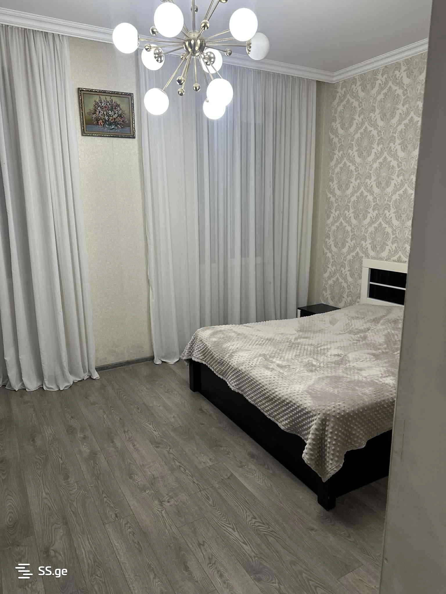 रस्टावी, जॉर्जिया में विशाल 4-बेडरूम अपार्टमेंट