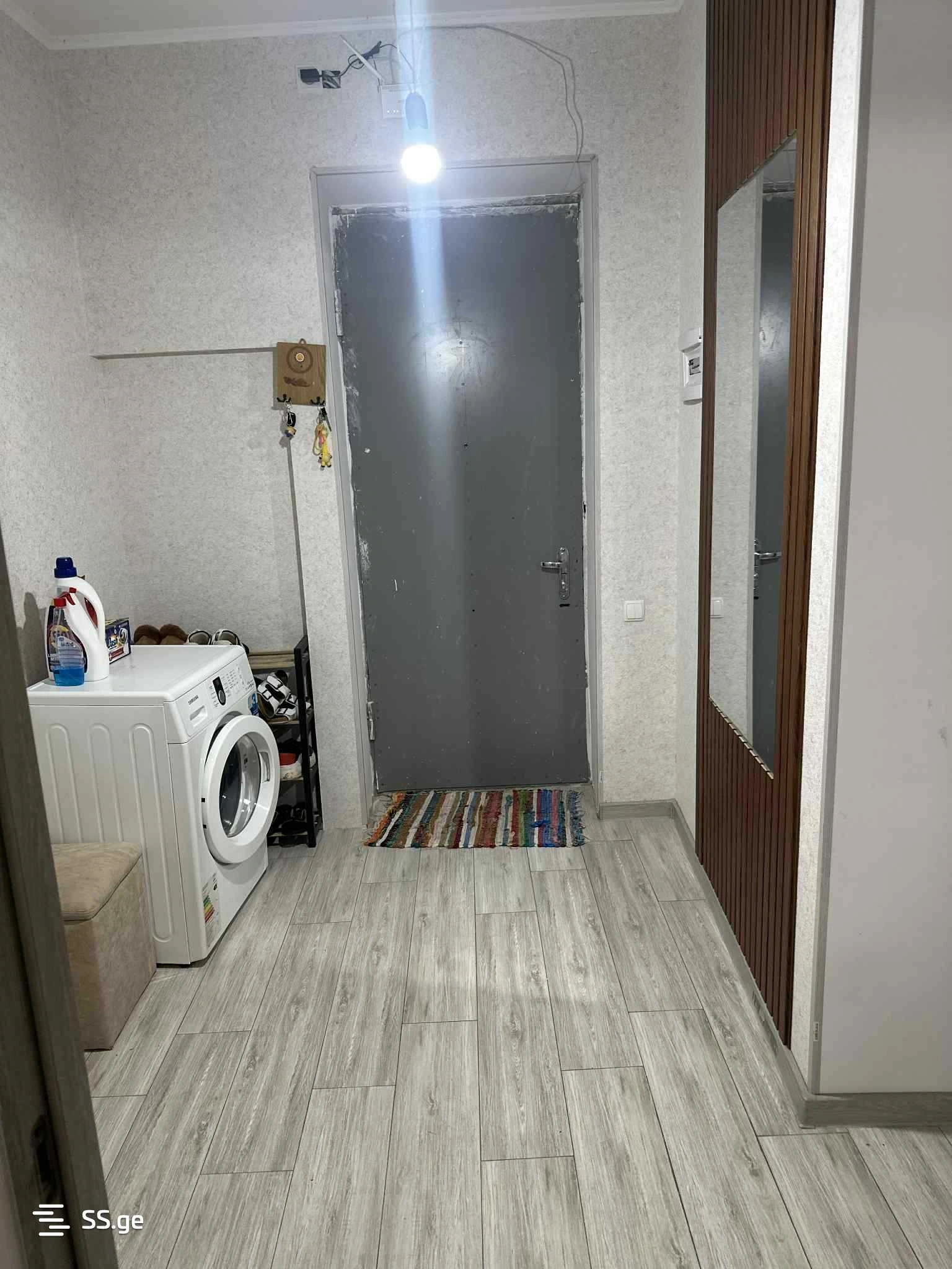 रस्टावी, जॉर्जिया में विशाल 4-बेडरूम अपार्टमेंट