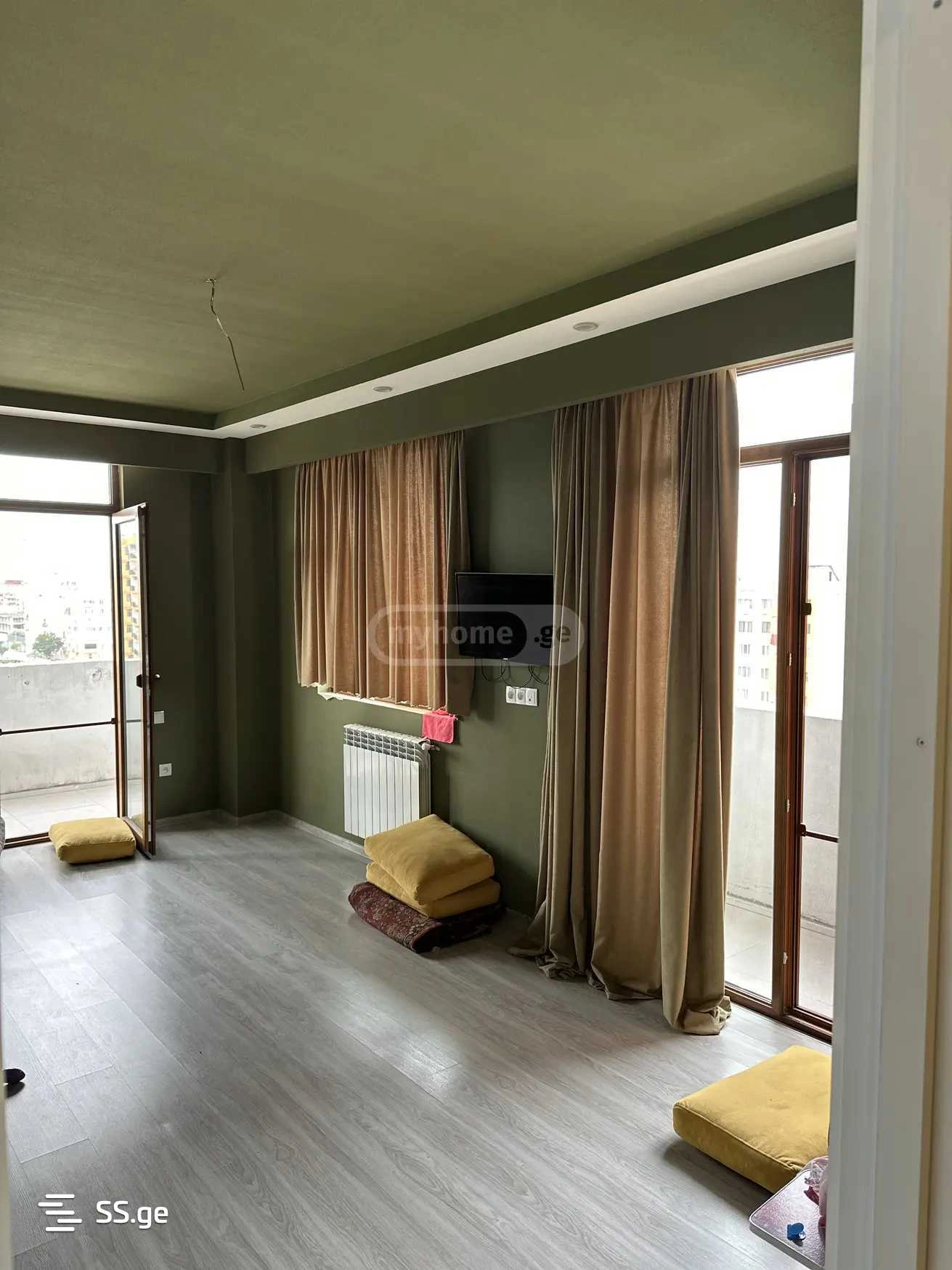 रूस्टावी, जॉर्जिया में 160 m² का विशाल अपार्टमेंट