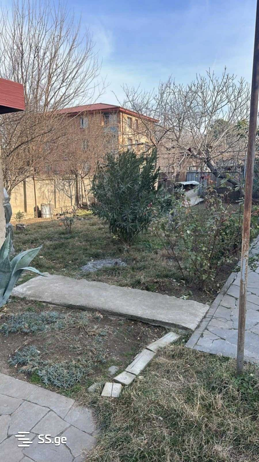 منزل فسيح مكوَّن من 4 غرف نوم في روستافي، جورجيا