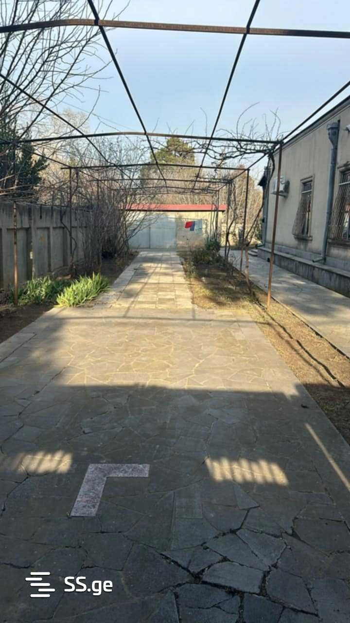 منزل فسيح مكوَّن من 4 غرف نوم في روستافي، جورجيا