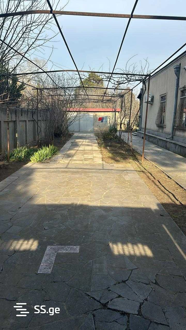 منزل فسيح مكوَّن من 4 غرف نوم في راستافي، جورجيا