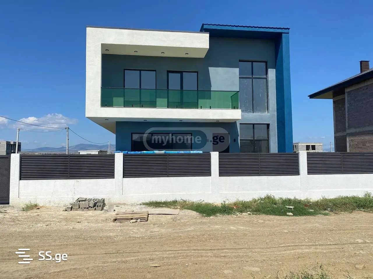 Amplia casa de 184 m² en Rustavi, Georgia