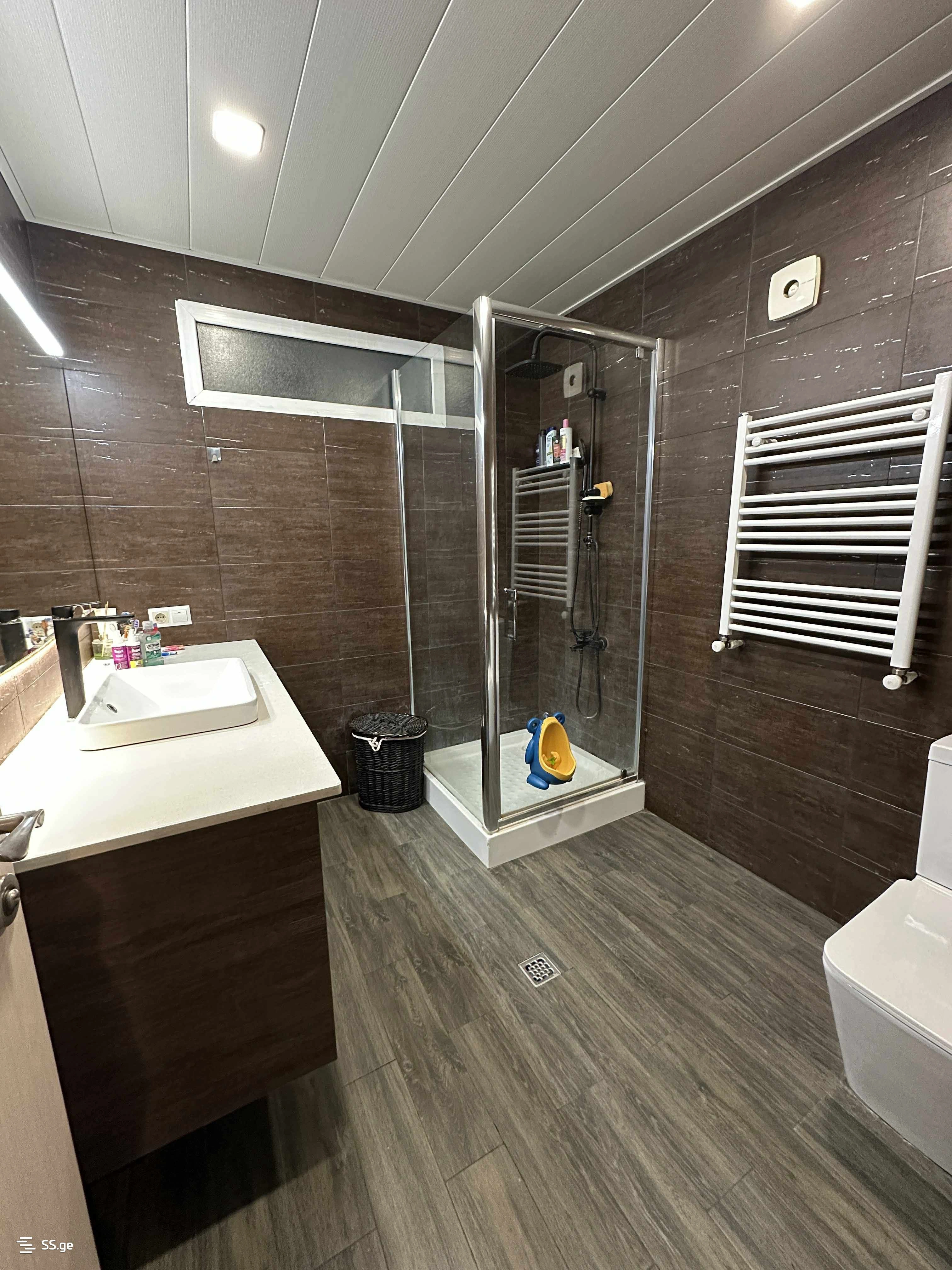 شقة مريحة مكونة من 3 غرف نوم في غوري، جورجيا