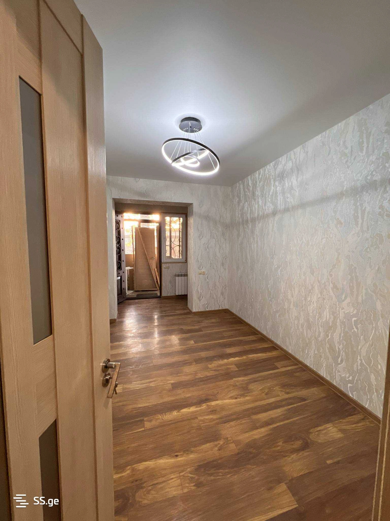 شقة مريحة مكونة من 3 غرف نوم في غوري، جورجيا