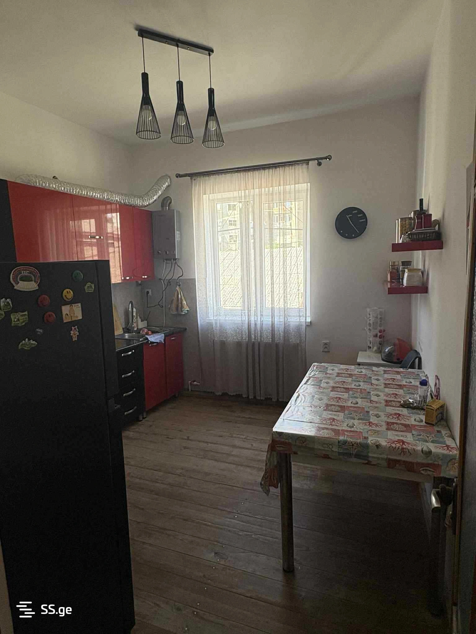 شقة فسيحة مكونة من 4 غرف نوم في غوري، جورجيا