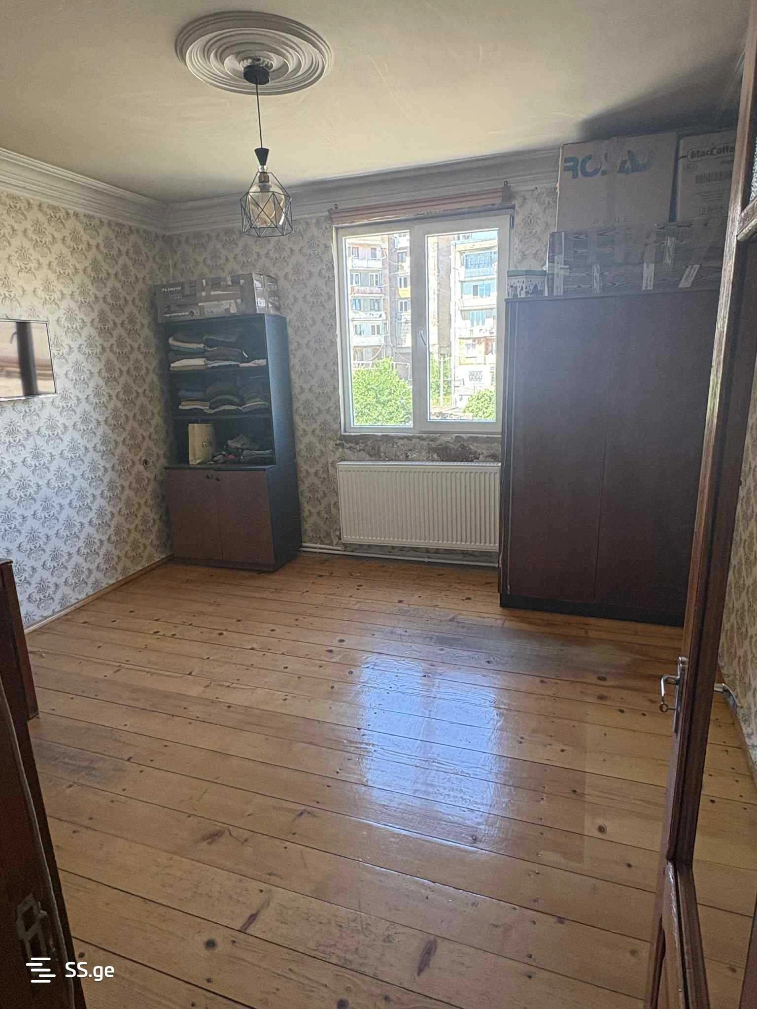 شقة فسيحة مكونة من 4 غرف نوم في غوري، جورجيا