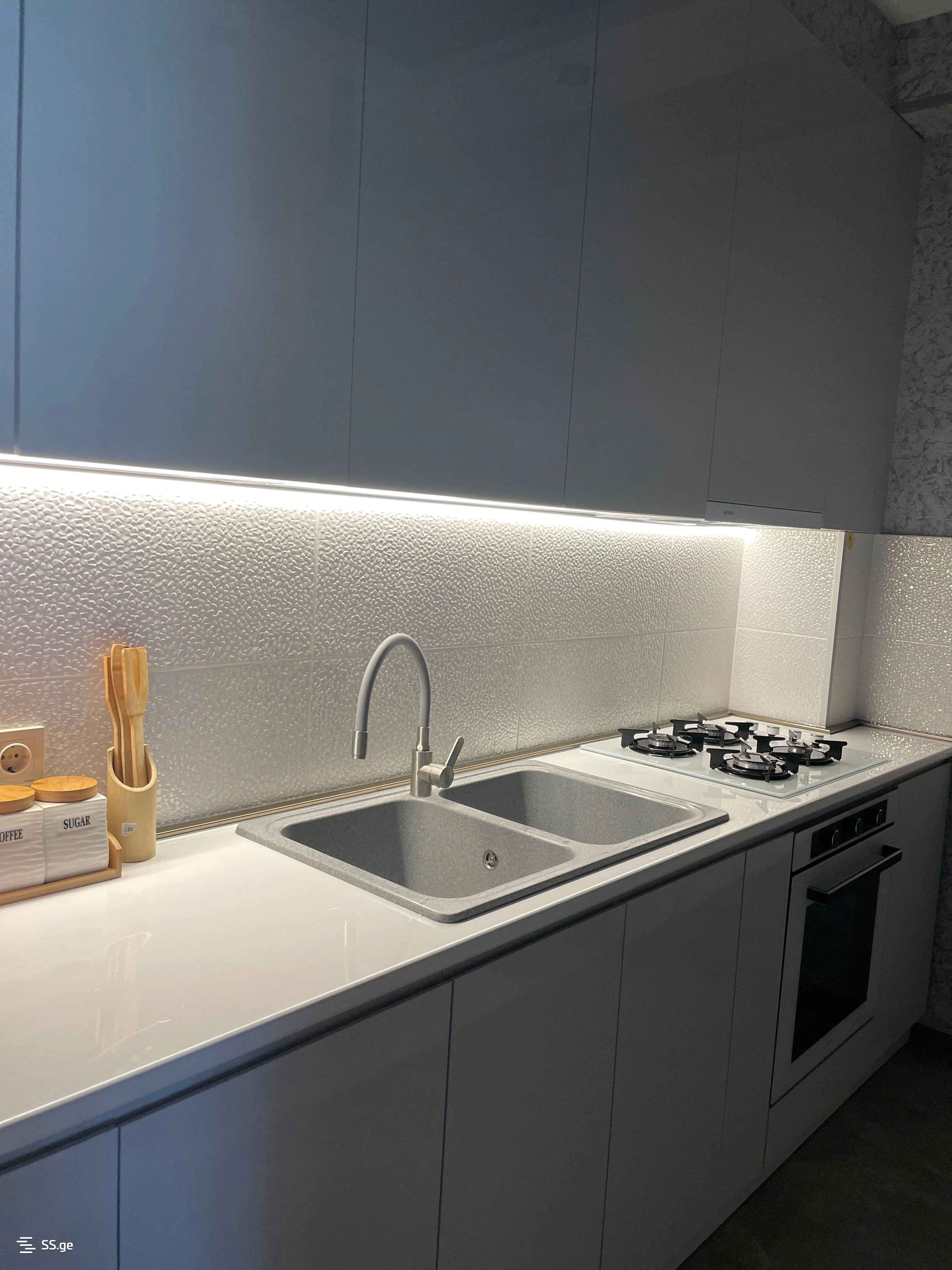 Gori, Georgia में आधुनिक 58 m² अपार्टमेंट