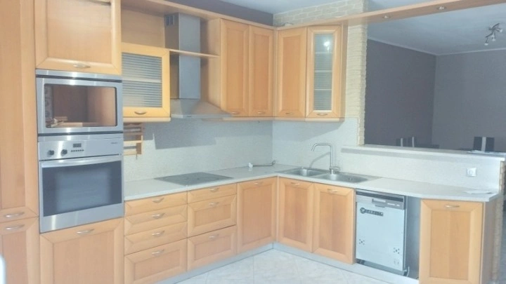 在希腊阿提卡查伊达里165平方米的舒适住宅