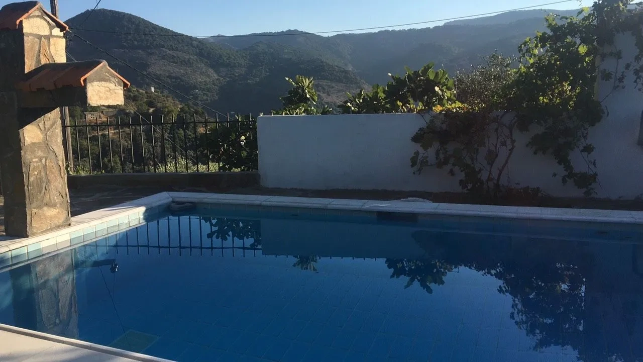 इकारिया, ग्रीस में 81 एम² का आरामदायक घर