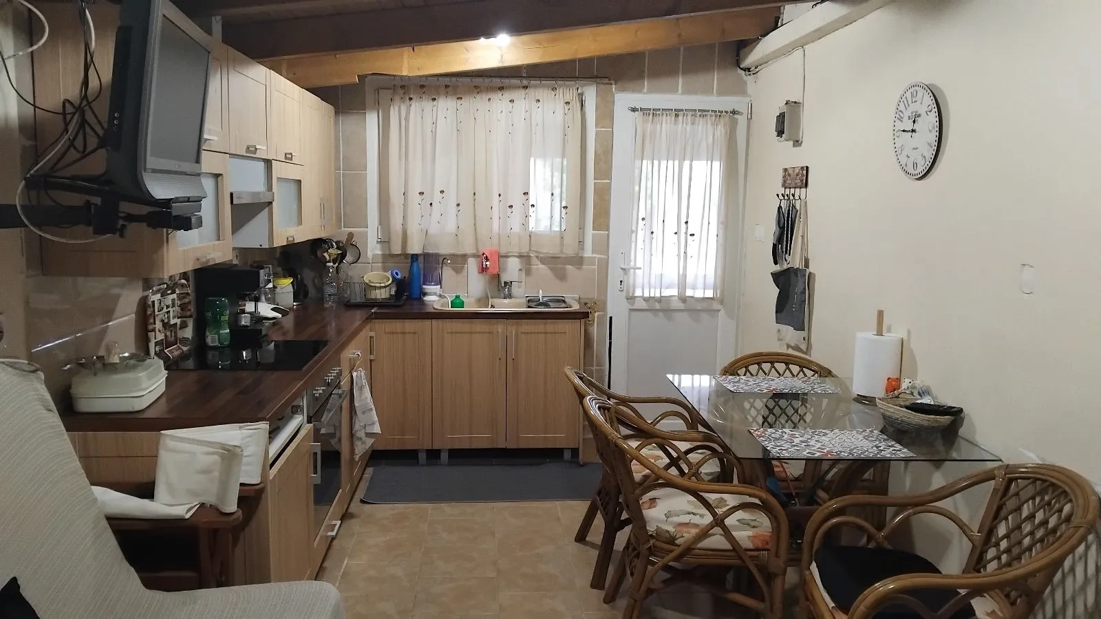 इकारिया, ग्रीस में 81 एम² का आरामदायक घर