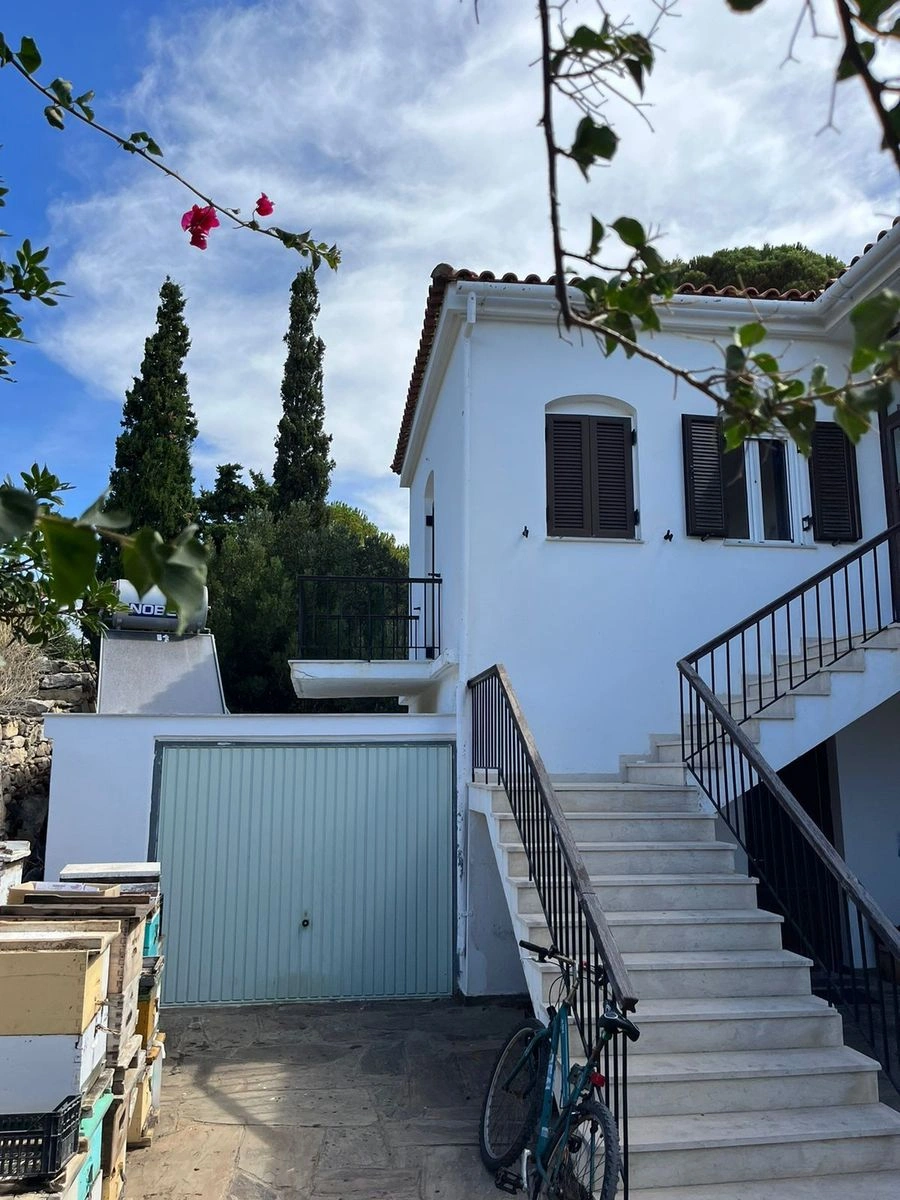 希腊伊卡里亚岛229平方米豪华住宅