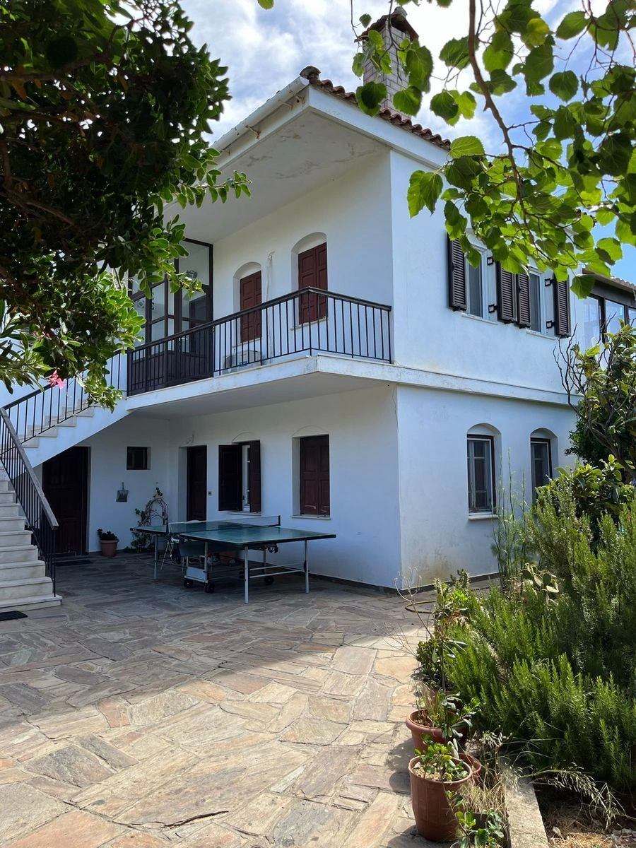 希腊伊卡里亚岛229平方米豪华住宅