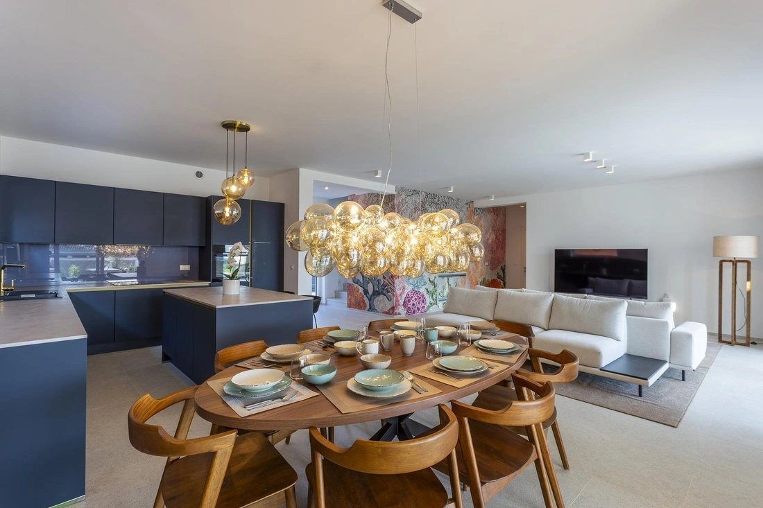 克罗地亚 Rovinj 海景 4+1 别墅