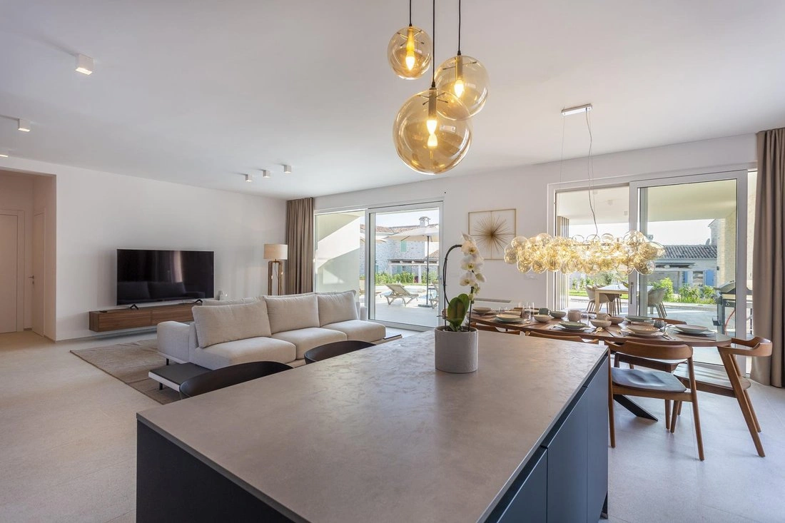 克罗地亚 Rovinj 海景 4+1 别墅