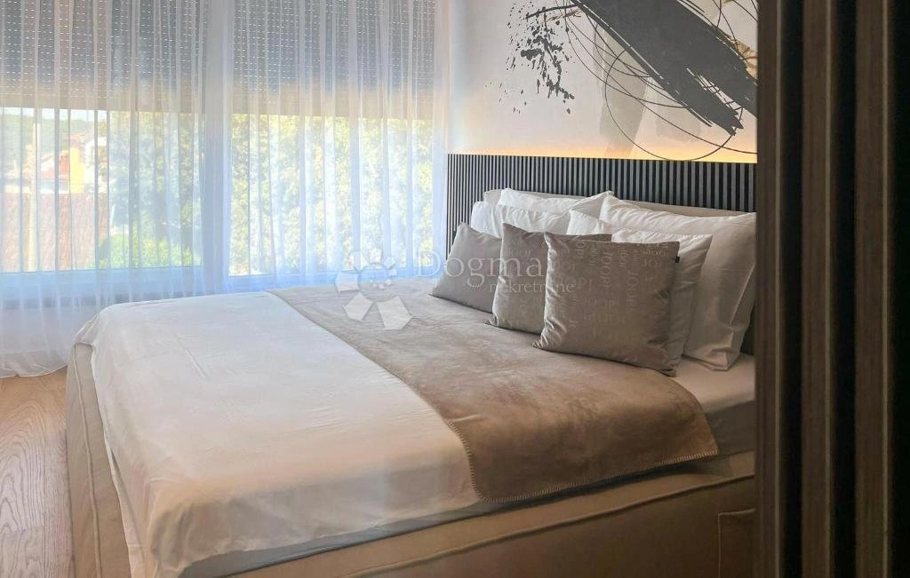 House 250 m2 with parking in Rovinj, Croatia