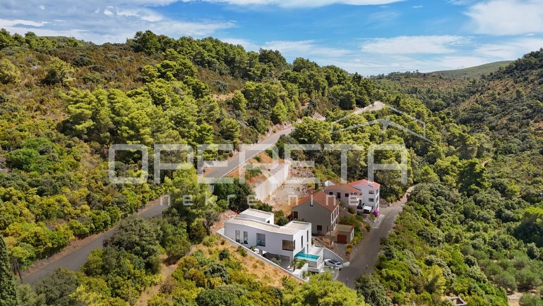 House 250 m2 with open pool in Dubrovnik, Croatia