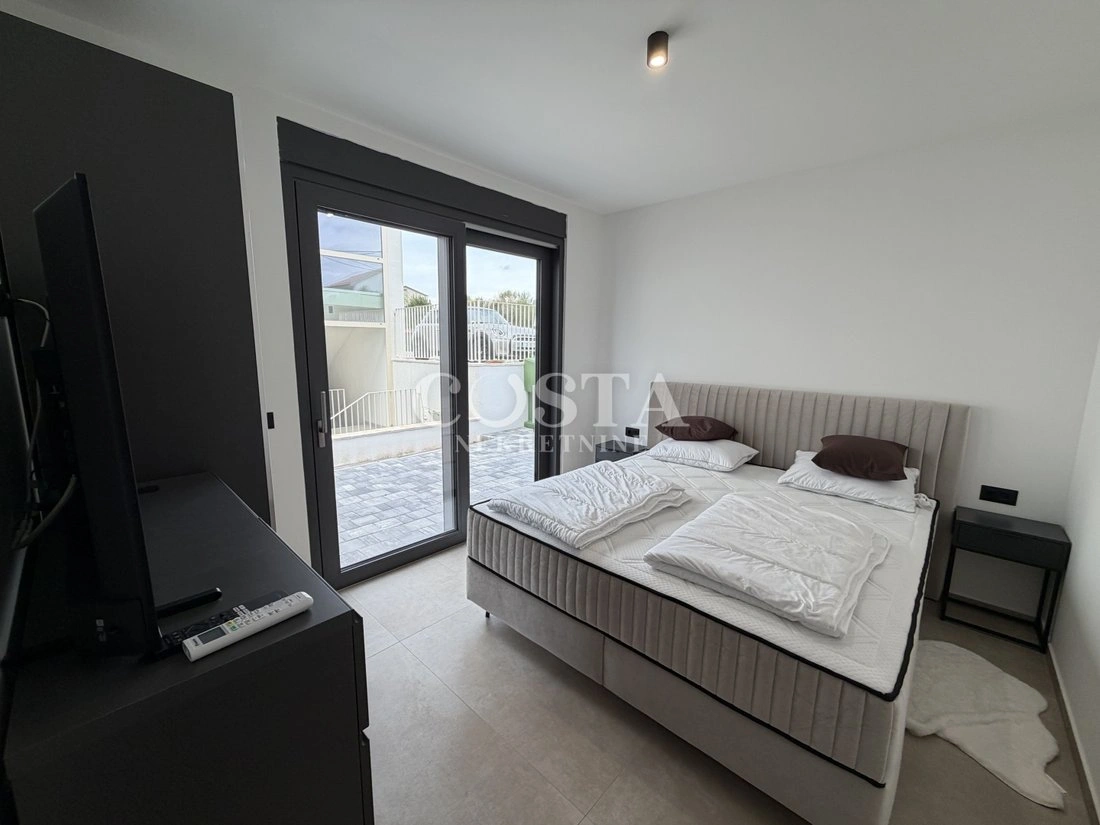 Apartment 238 m2 with jacuzzi in Zadar, Croatia