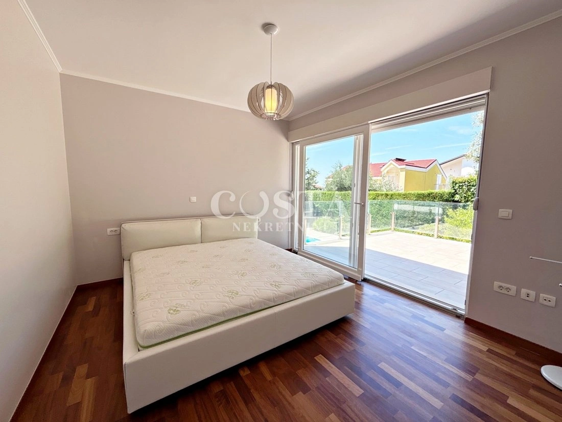 House 259 m2 with terrace in Zadar, Croatia