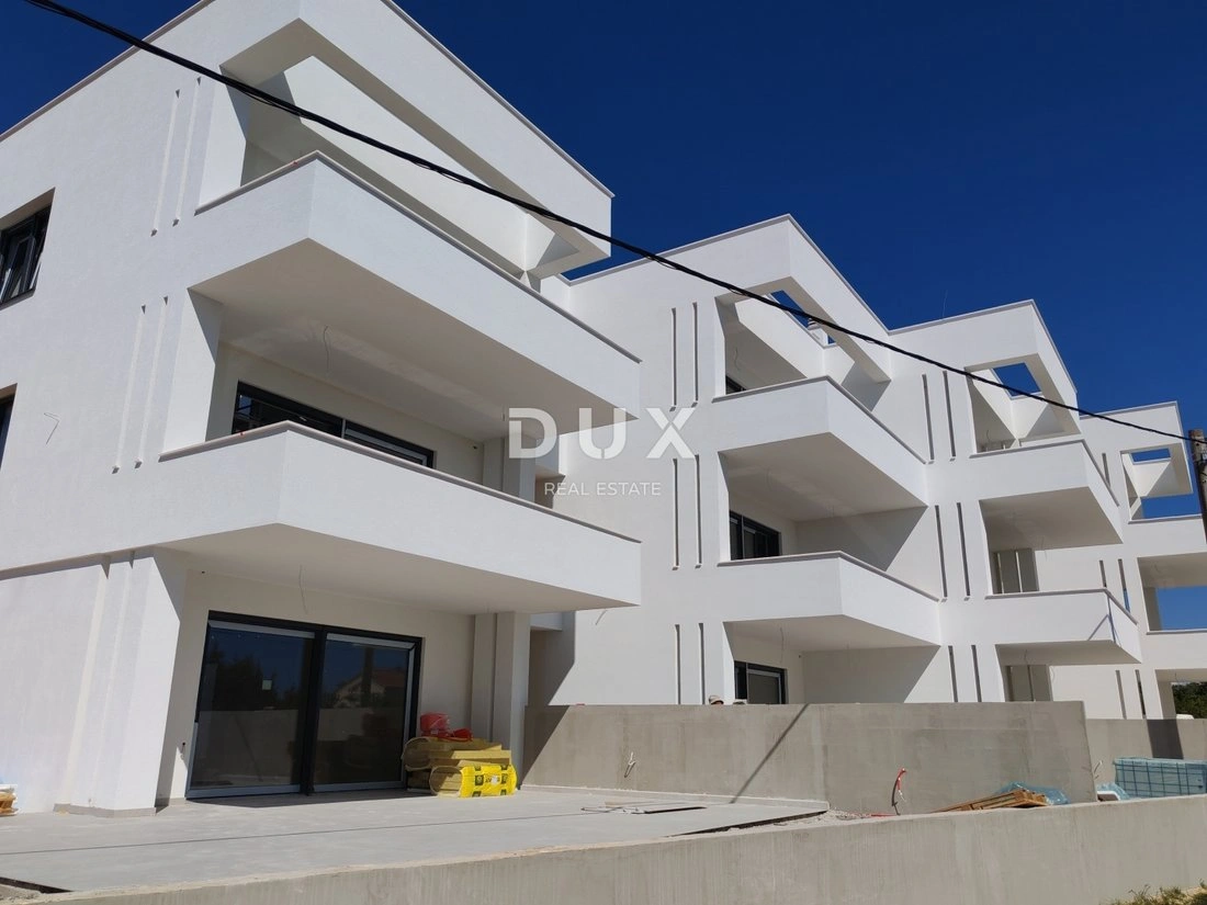 Apartment 175 m2 with mountain view in Zadar, Croatia