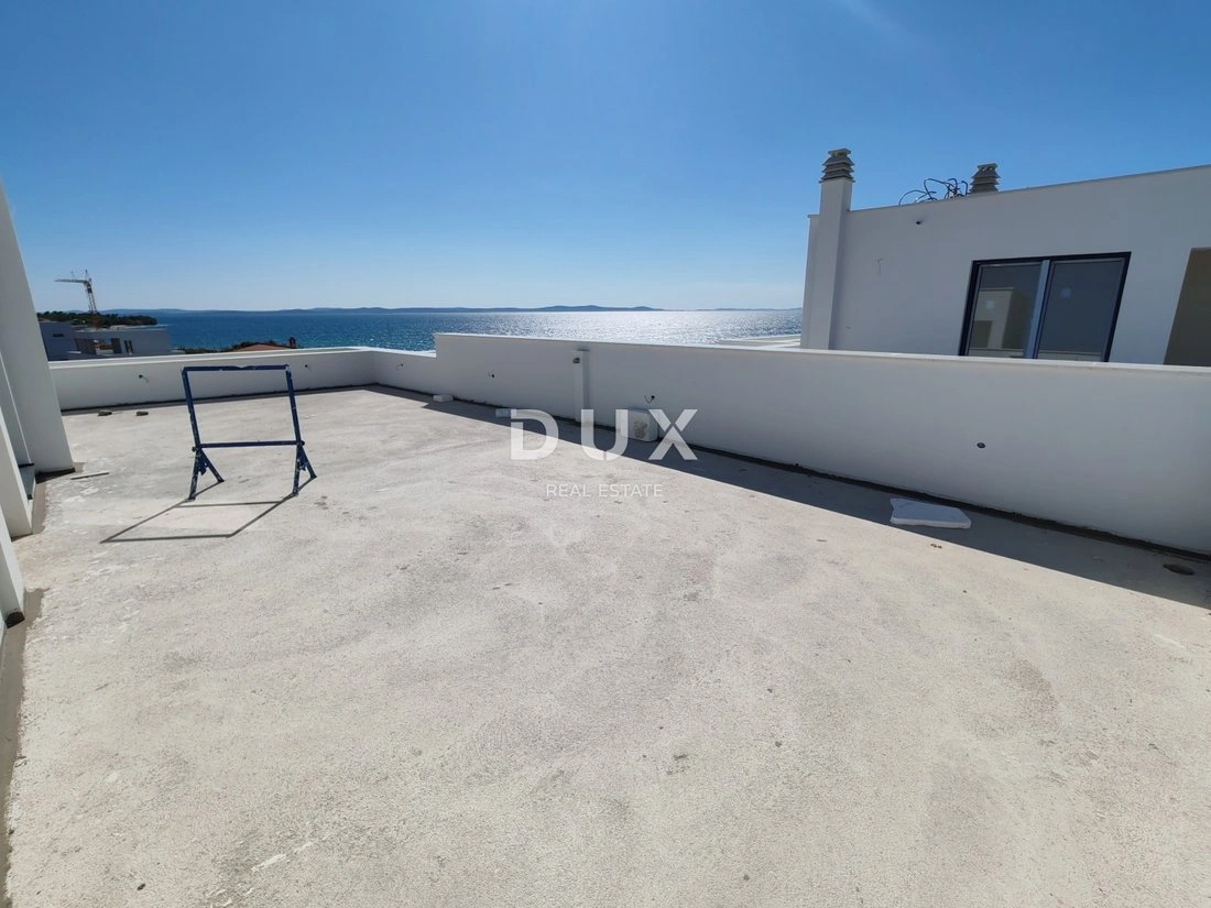 Apartment 175 m2 with mountain view in Zadar, Croatia